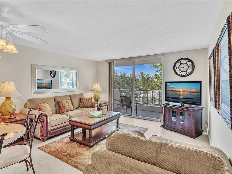 1421 S Ocean Blvd #219 — Photo 7