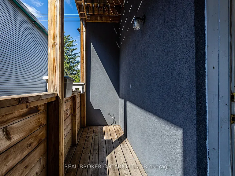 371 Jones Ave #MAIN — Photo 12