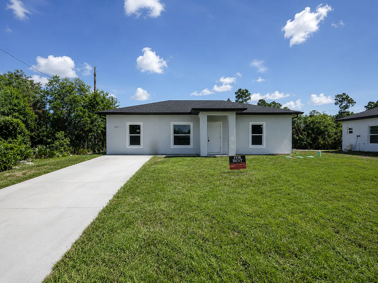 Move In Ready 3 Bedroom 2 Bath Like New — Photo 1