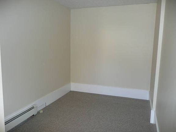 5th image of 26 Chamberlin St #3
