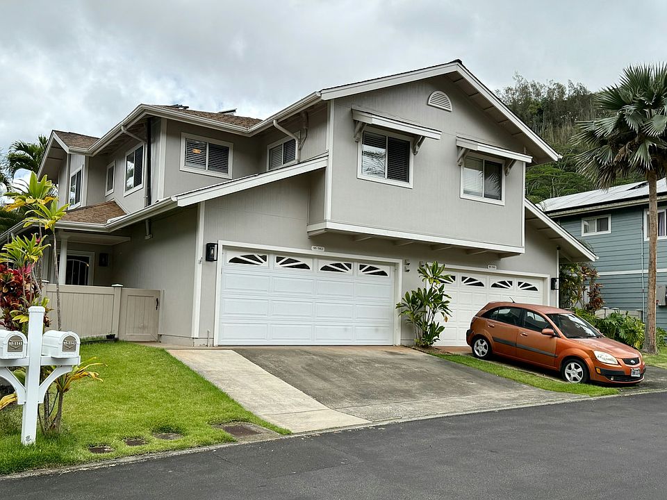 Launani Valley Duet-Style Home