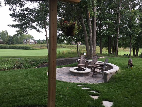 Backing up to Indianwood CC