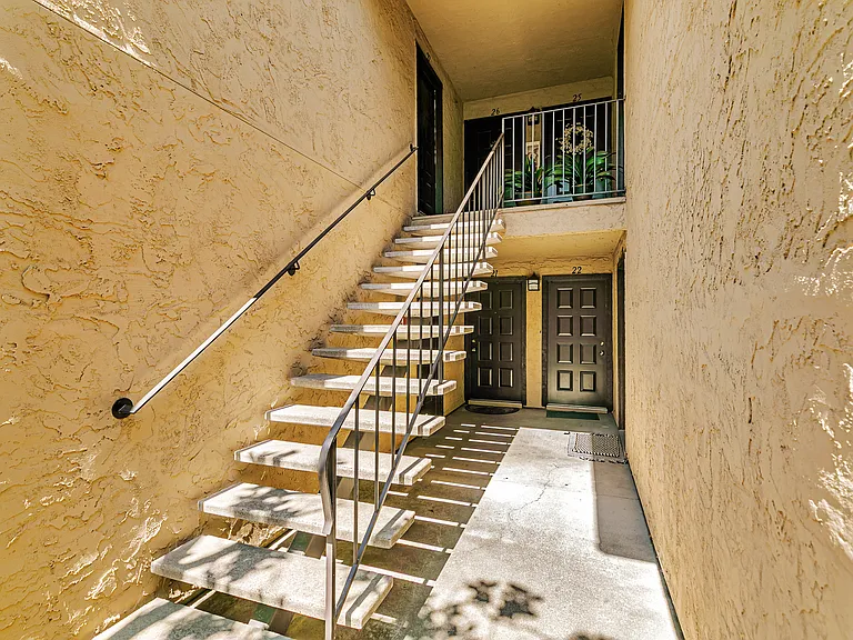 Santana Place — Photo 7