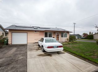 1695 Thompson Rd, Woodburn, OR 97071