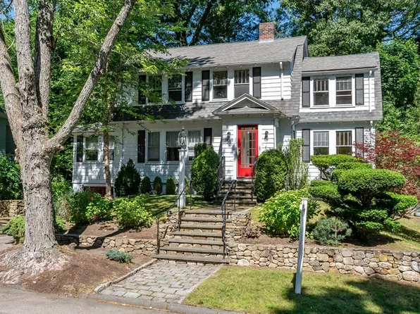 38 Riverdale Rd, Wellesley, MA 02481