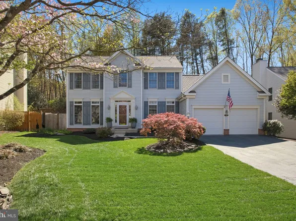 3937 Leaf Lawn Ln, Woodbridge, VA 22192