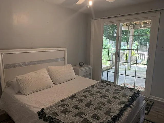 15255 Streamside Ct — Photo 5