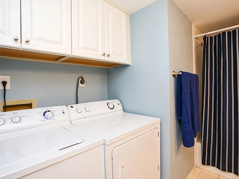 1075 Foxfire Ln #207 — Photo 22