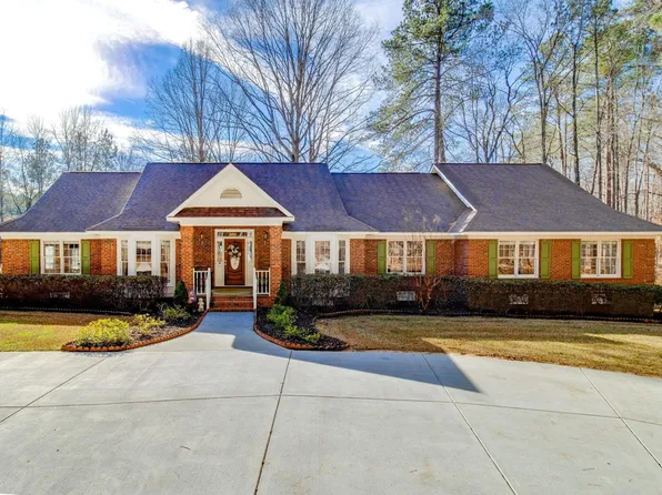 325 Derrick Ln, Blythewood, SC 29016