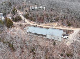 27 Central Hill Rd, Eldon, MO 65026