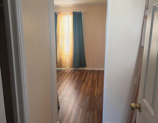 3rd image of 53 Elm Ave Floor 2