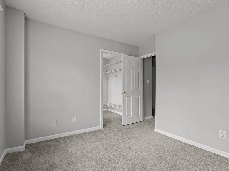 5316 Corinthian Way — Photo 30