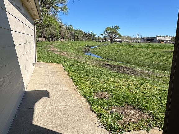 4th image of 505 W Meadow Creek Cir #505