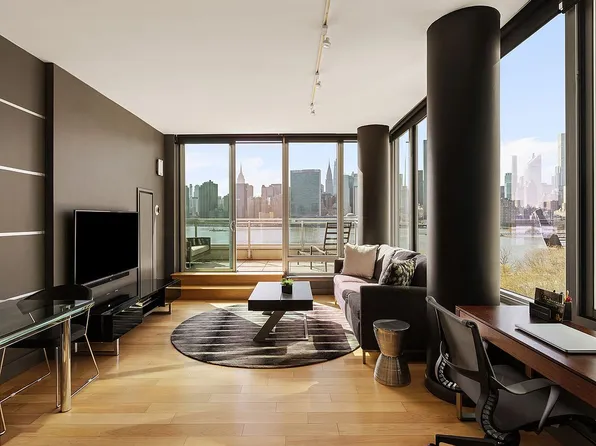 4630 Center Blvd APT 610, Long Island City, NY 11109