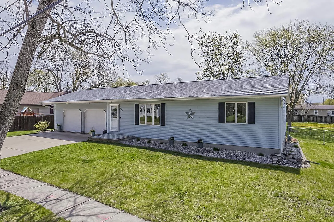 328 East Cramer Street photo 1