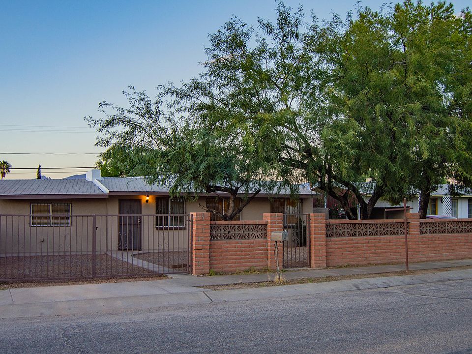 1st image of 3737 E Ellington Pl
