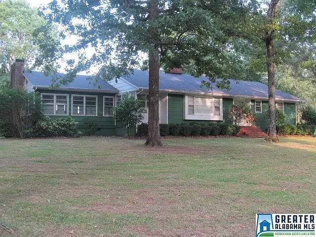 1st image of 1305 Dogwood Dr