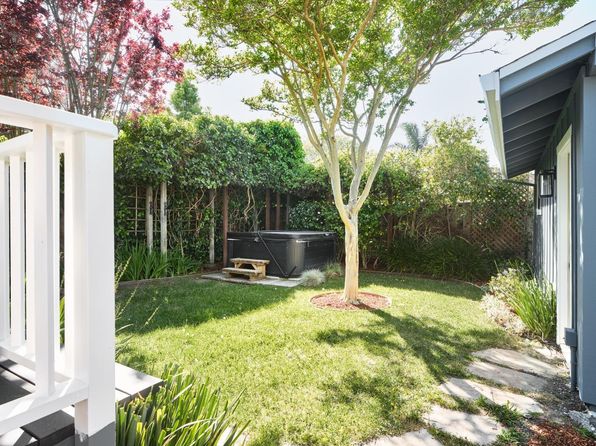 639 Palmer Ln, Menlo Park, CA 94025