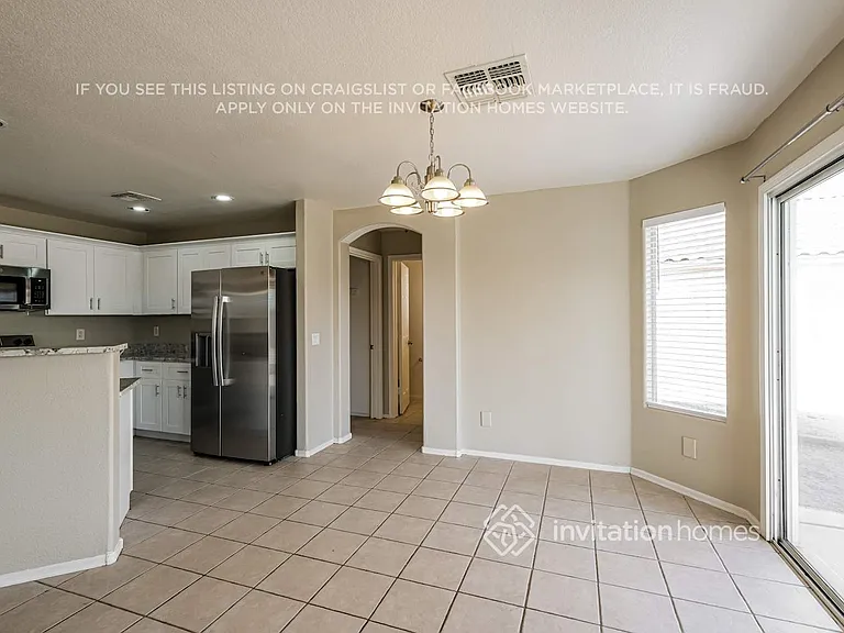 15324 W Watson Ln — Photo 8