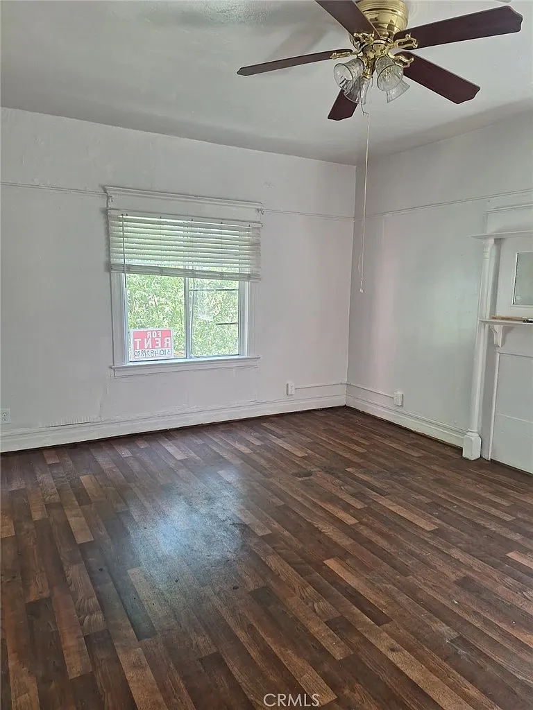 4 bed, 1365 sqft, $2,950 — Photo 2