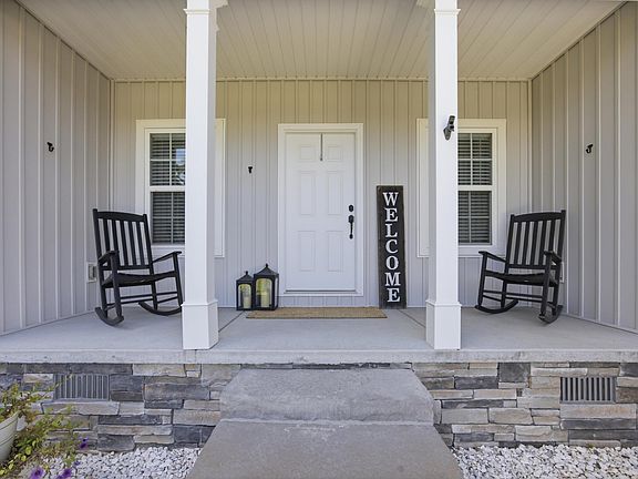 3rd image of 509 Harris Creek Trl SW
