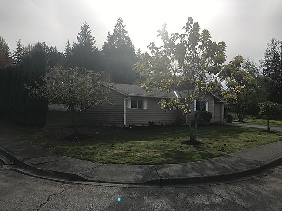 4th image of 3812 Seneca Dr