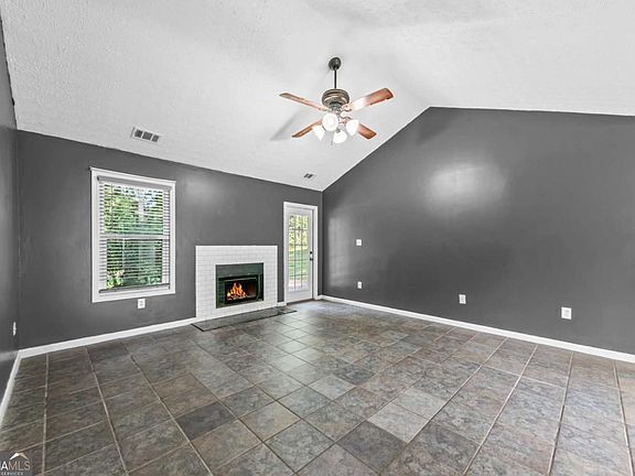 5th image of 185 Jimmy Reynolds Dr