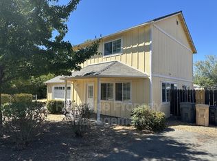715 SW Laurel St, Grants Pass, OR 97526
