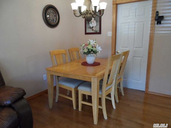 5th image of 1715 N Gardiner Dr