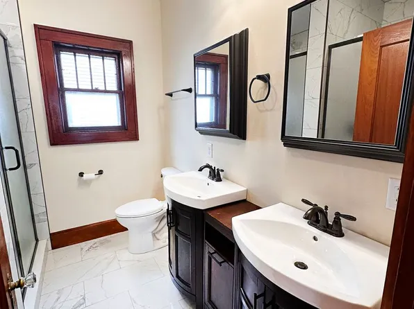 44 Drew St, 44 Drew St #1, Burlington, VT 05401