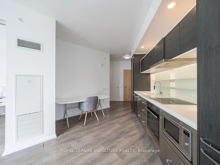 45 Charles St E #1906 — Photo 5