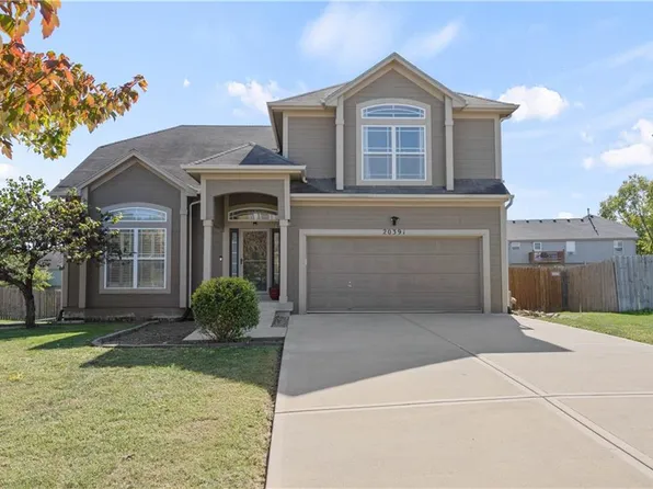 20391 W 125th Ter, Olathe, KS 66061