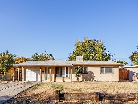 2nd image of 3841 Karl Dr
