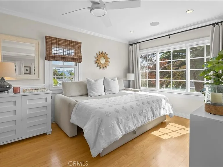 830 Sheldon St — Photo 10