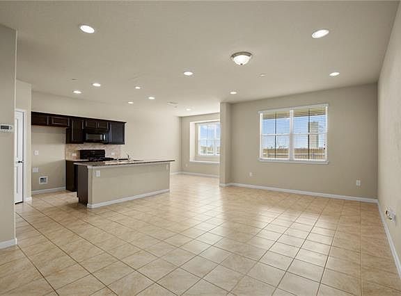 2nd image of 2880 Donnell Dr Unit 2102