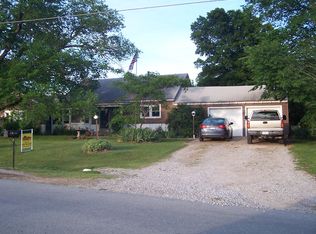 8 N Vermont St, Oswego, KS 67356