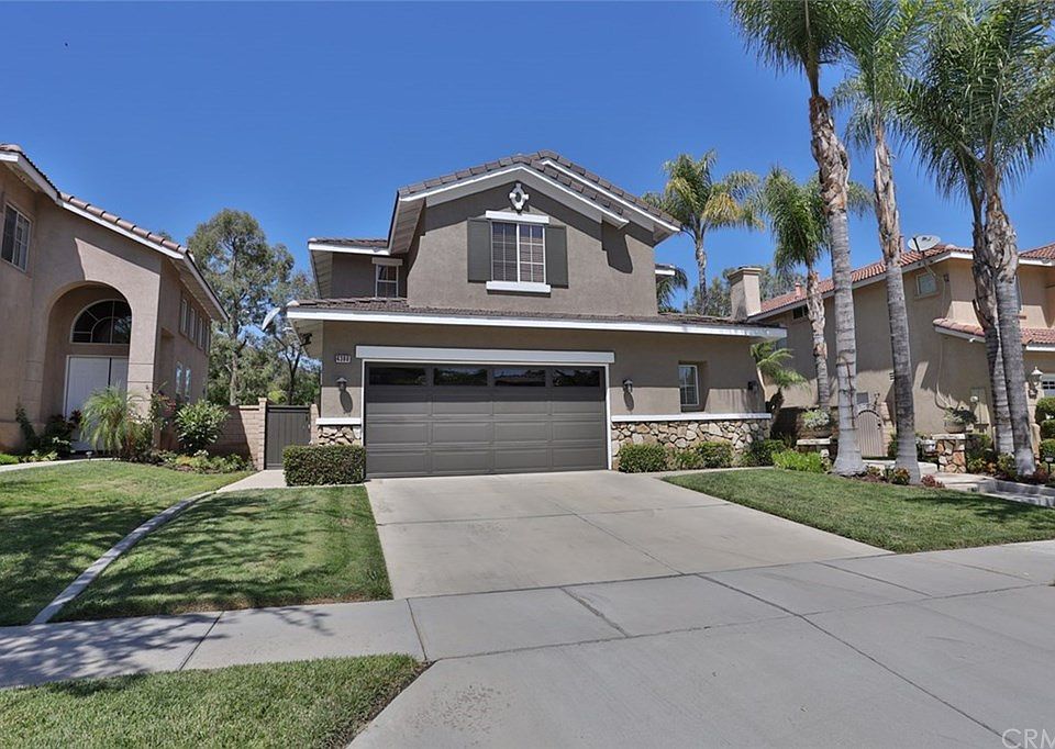 2nd image of 4380 Leonard Way