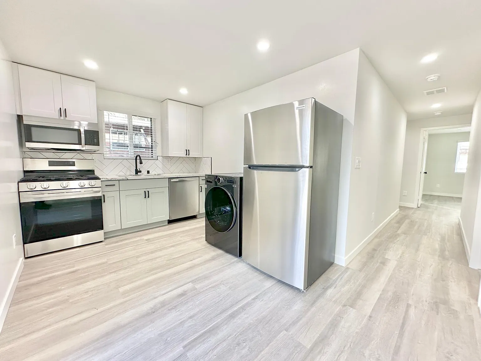 1637 Micheltorena St — Photo 1