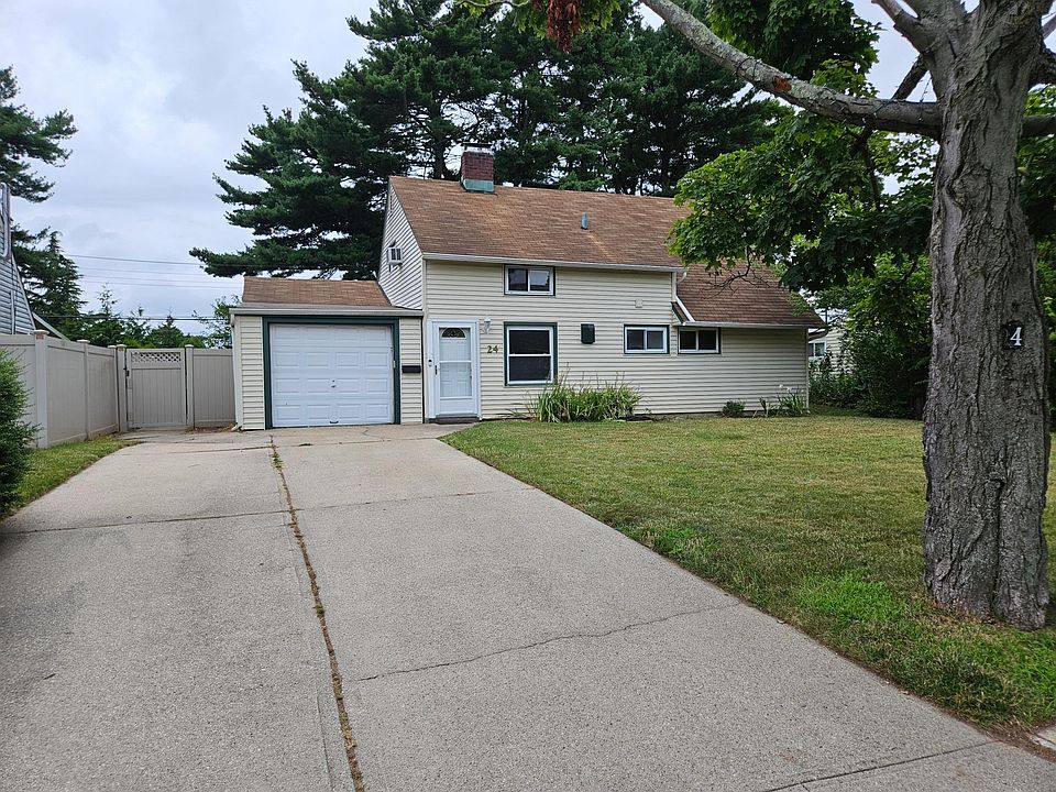 1st image of 24 Belfry Ln