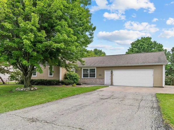 W2385 Block Rd, Appleton, WI 54915