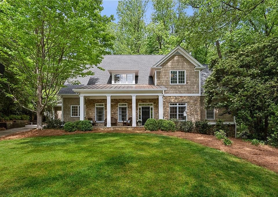1st image of 3049 Mornington Dr NW