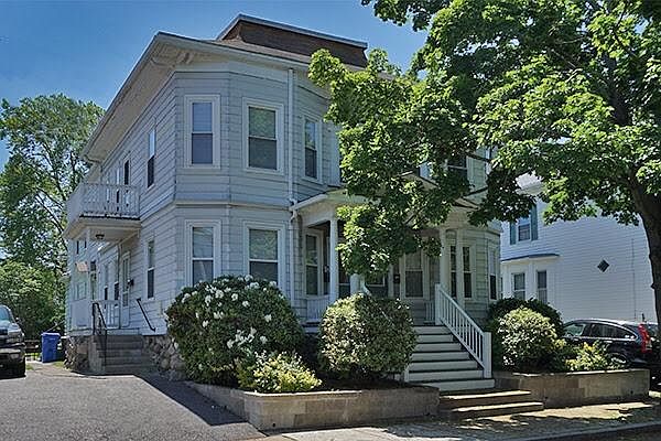 2nd image of 177 Robbins St #1M