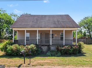 56 North St, Newnan, GA 30263