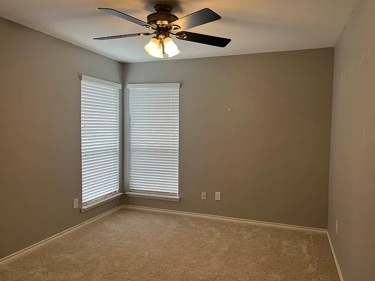 312 Moss Hill Rd — Photo 16