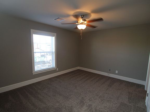 4th image of 1301 Louisiana St APT 101