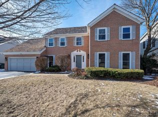 84 Verne Cir, Barrington, IL 60010