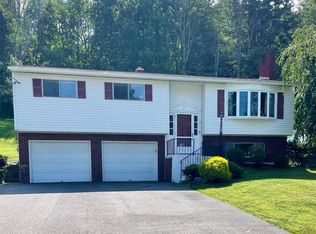 4704 Marshall Dr W, Vestal, NY 13850