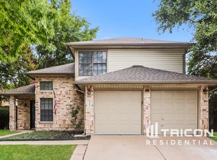 2203 Bassett Dr, Arlington, TX 76018