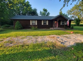 2756 N Pacific Ave, Brookline, MO 65619