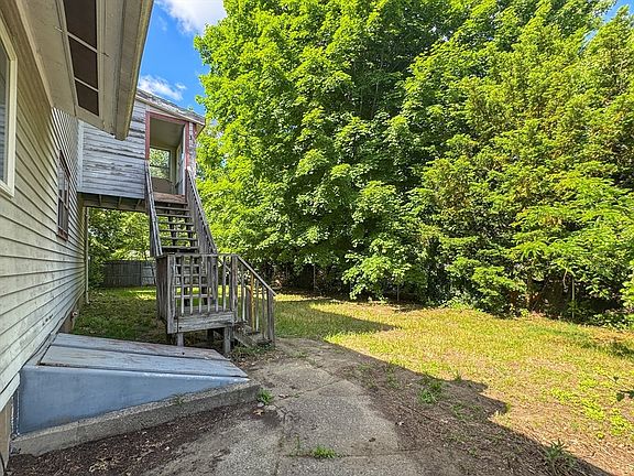 5th image of 32 Margerie St